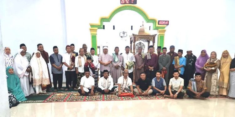 Hadir Di Pinsel, Ini Yang Disampaikan Ketua DPRD Bolsel Ariffin Olii Kepada Masyarakat