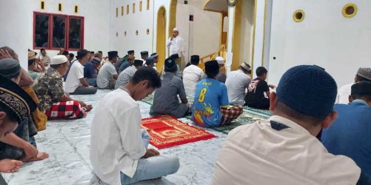 Malam ke-13, Pemkab Bolsel Safari Ramadhan di  Desa Botuliodu