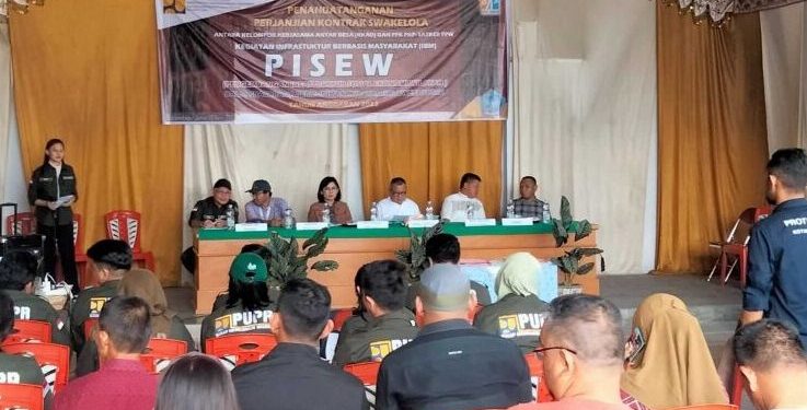 Wawali Nayodo Hadiri Penandatanganan Perjanjian Kontrak Swakelola IBM PISEW