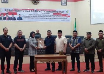 Pimpinan dan Anggota DPRD Apresiasi Kinerja Walikota Dengan 10 Kali WTP
