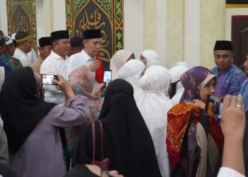 Bersama Wabup Deddy, Bupati Bolsel Lepas Belasan Jamaah Calon Haji