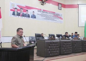 Di Paripurna Tingkat I, Wawali Bacakan Sambutan Walikota Penyampaian Ranperda Pertangungjawaban Pelaksanaan APBD Kotamobagu 2022