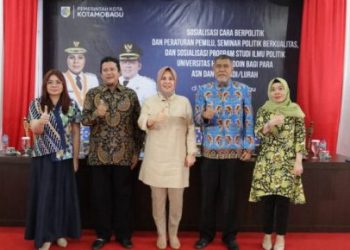 Buka Seminar Politik Berkualitas, Ini Kata Guru Besar Unhas Untuk Walikota Tatong Bara