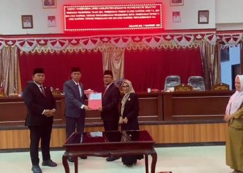 Gelar Lima Agenda Penting, Ketua DPRD Bolsel Pimpin Rapat Paripurna Istimewa
