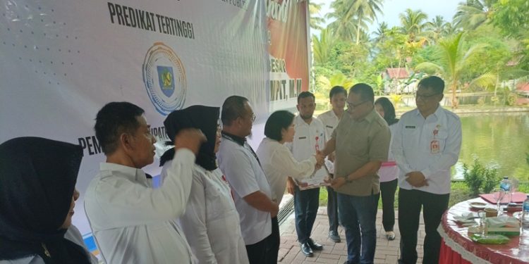 Sukses Bawa Bolmong Ke Zona Hijau, Ini Pesan Bupati Limi Soal Evaluasi Pelayanan Publik