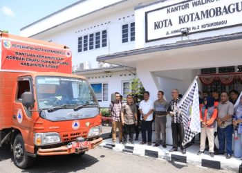 Peduli Bencana Gunung Ruang, Pj Walikota Lepas Relawan Penyalur Bantuan