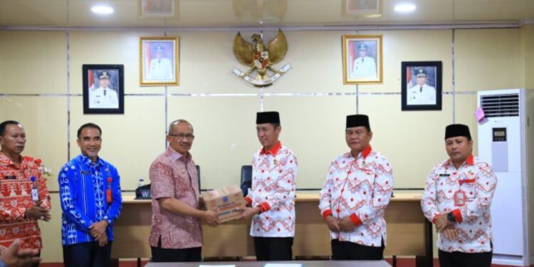 Bersama Forkopimda, Asripan Nani Hadiri Pisah Sambut Kapolres Kotamobagu