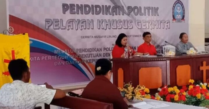Welly – Anisya Jadi Pemateri di Pendidikan Politik GERMITA