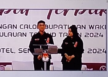 Pasangan WT-AGB Tampil Memukau di Debat Publik Perdana