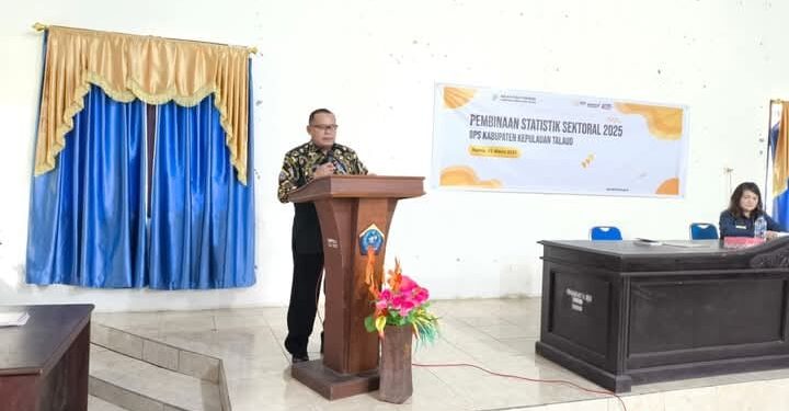 Asisten Administrasi Umum Sekda Talaud Buka Pembinaan Statistik Sektoral 2025